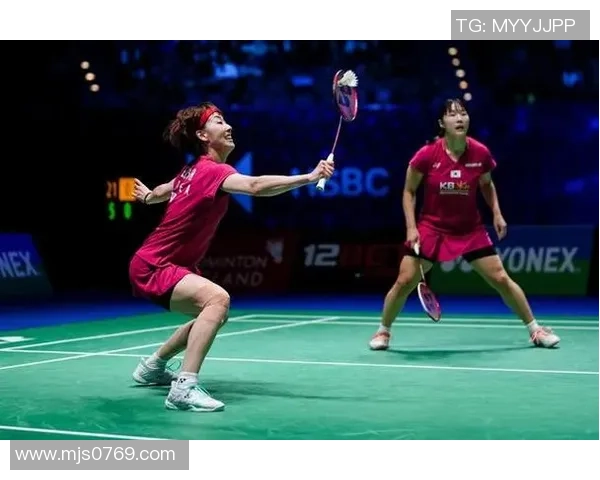 北京羽毛球队在精英赛中的强劲表现与战术分析