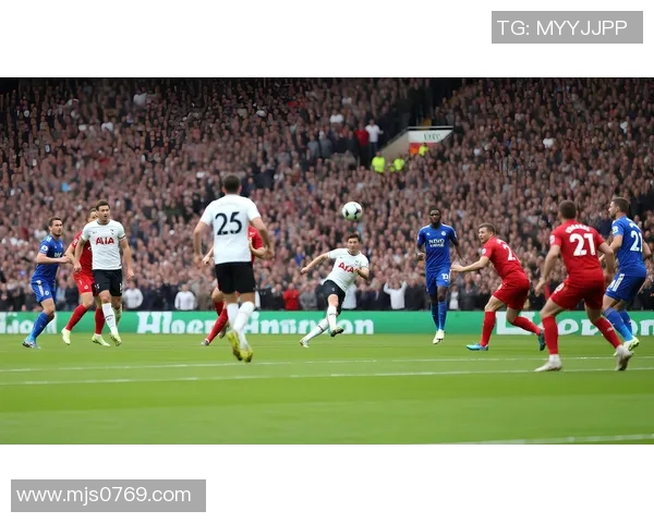 在故事的绿茵场上踢足球的奇妙冒险与成长之旅