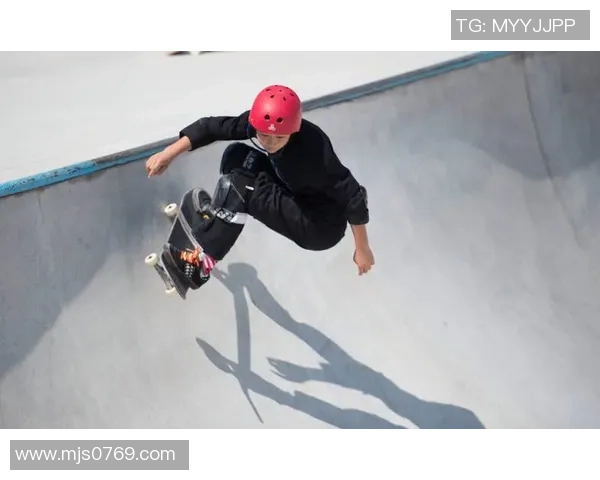 武汉滑板队以57分领跑滑板精英赛积分榜展现强劲实力 武汉滑板队以57分领跑滑板精英赛积分榜展现强劲实力